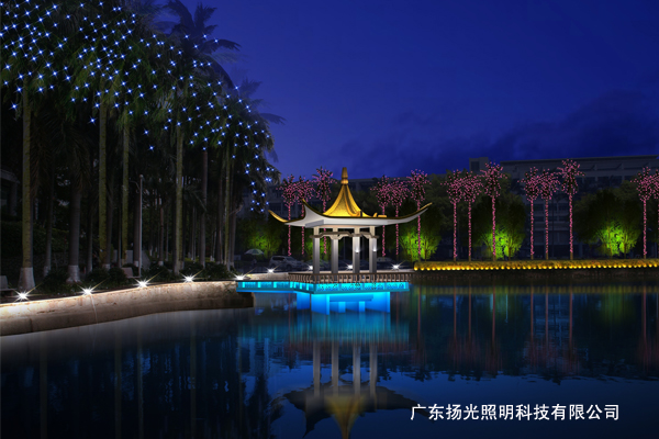 广（guǎng）州华南理工大学堤岸（àn）照明设计（jì）